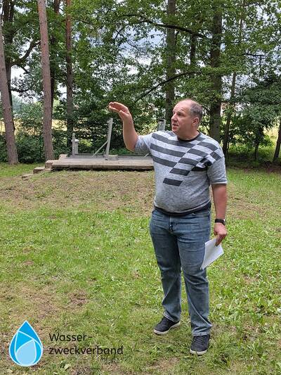 Betriebsleiter Udo Werner informierten die anwesenden Verbandsräte des Zweckverbandes zur Wasserversorgung der Seebachgruppe (ZVS) über den aktuellen Zustand der Wasserversorgungsanlagen.